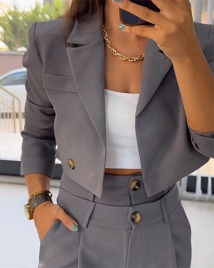 Angelika | Moderigtig blazer med højtaljede bukser