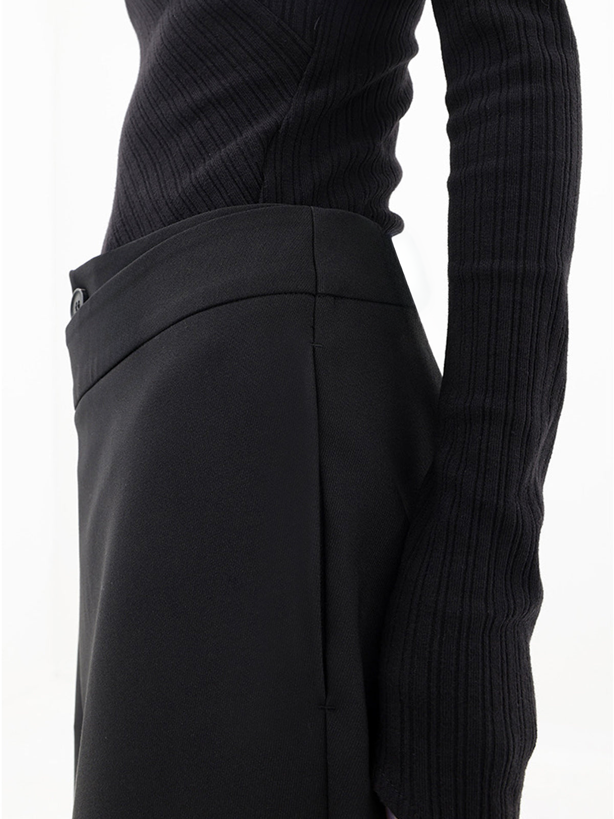 AMNA© Style Revolution | Asymmetriske baggy bukser med komfortabelt design