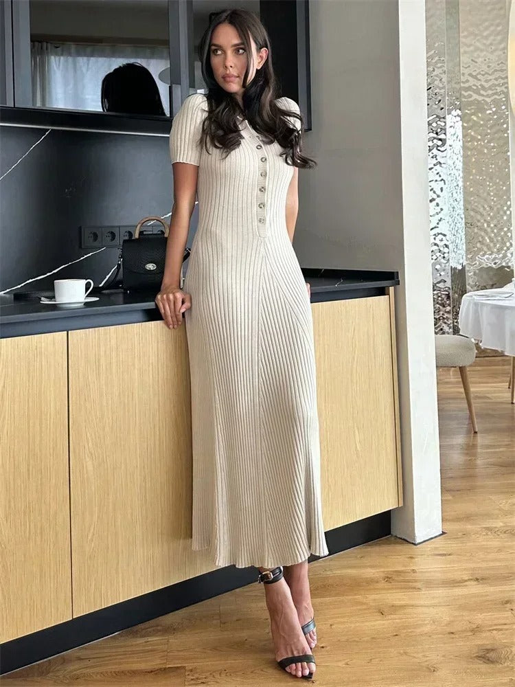 EmmyStyle | Elegant maxikjole med høj talje og patchwork-design