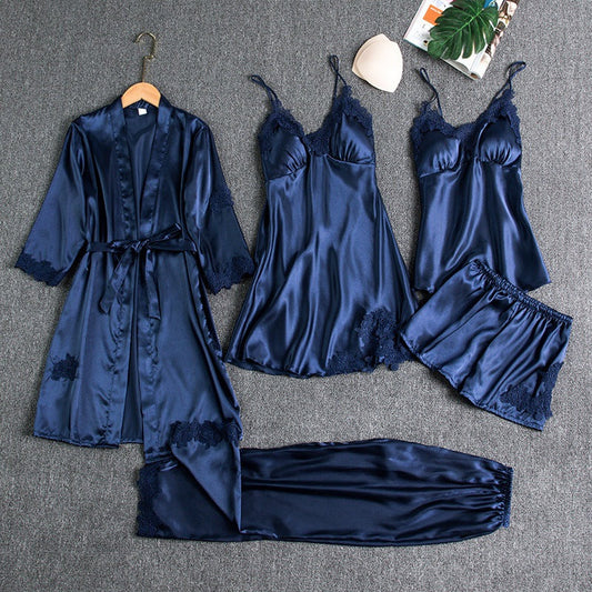Silk magic | Luksuriøst pyjamassæt i satin til stilfulde nætter