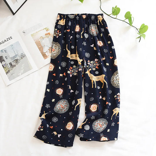 Eve's Comfort | Legesyge, korte pyjamasbukser med rensdyrdesign